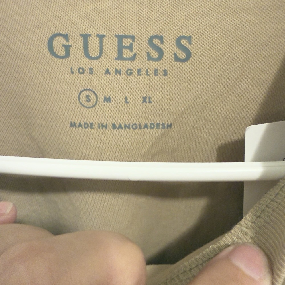 Guess‎ Men's Black Tan Logo Tshirt Size Small NWT - Picture 3 of 5